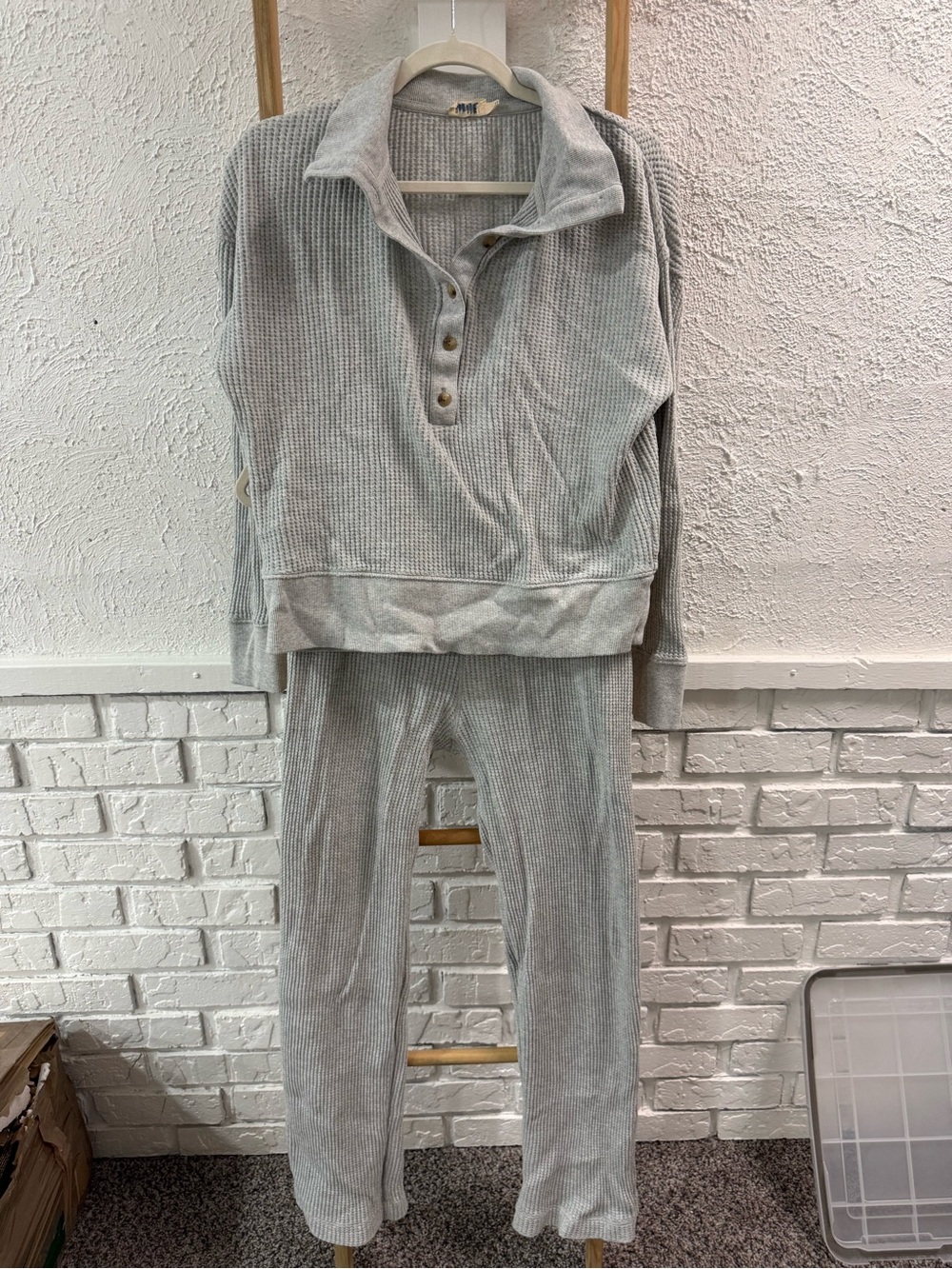 Faherty Waffle Knit Loungewear Set in Light Gray